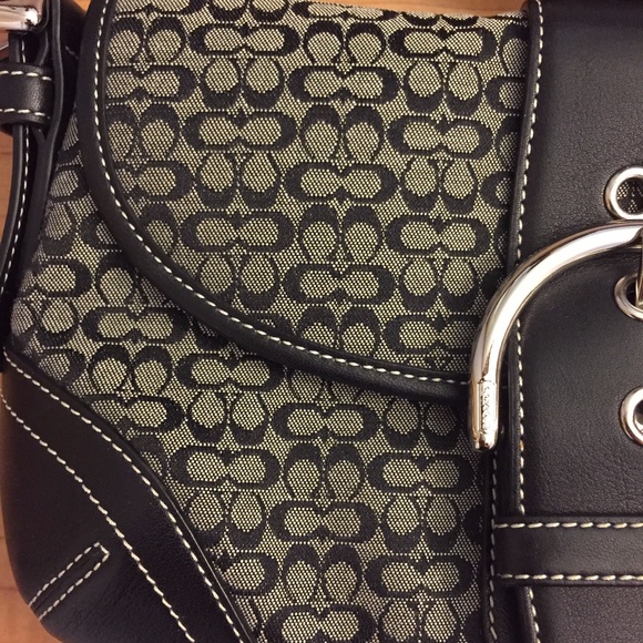 NWOT Vintage COACH Soho Mini Signature Flap Hobo Handbag - Picture 2 of 9